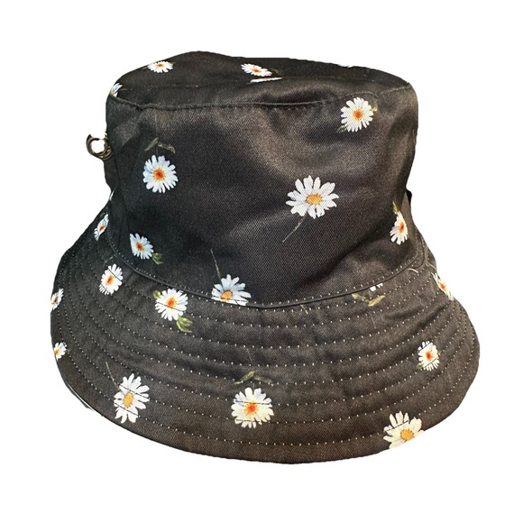 Alice + Olivia Accessories - Alice +‎ Olivia x FabFitFun Reversible Bucket Hat